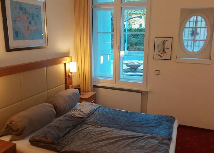 Villa, 26, Dz 勒沃库森